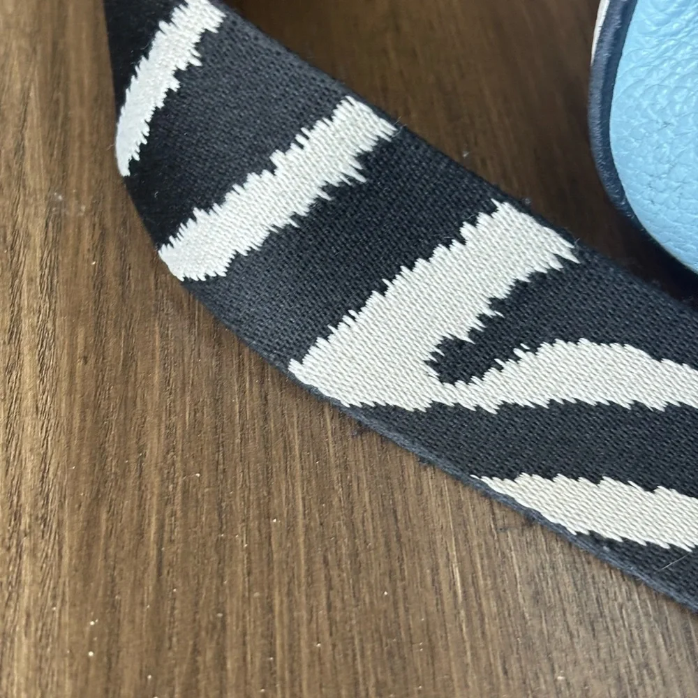 Coach Jes Crossbody in Colorblock with Stripe - Picture 4 of 16